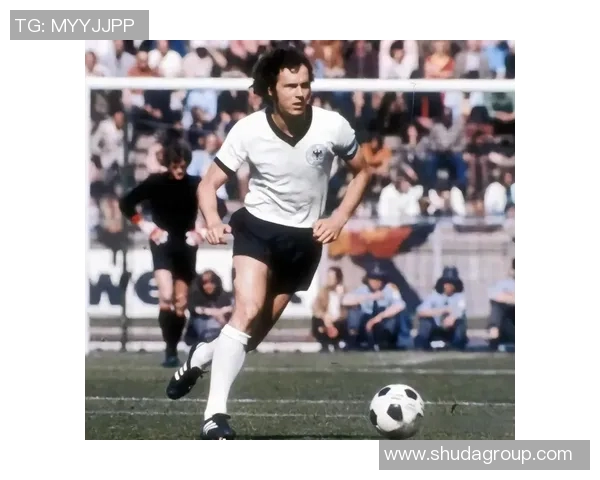 足球皇帝贝肯鲍尔：德国足球传奇人物的辉煌历史与成就